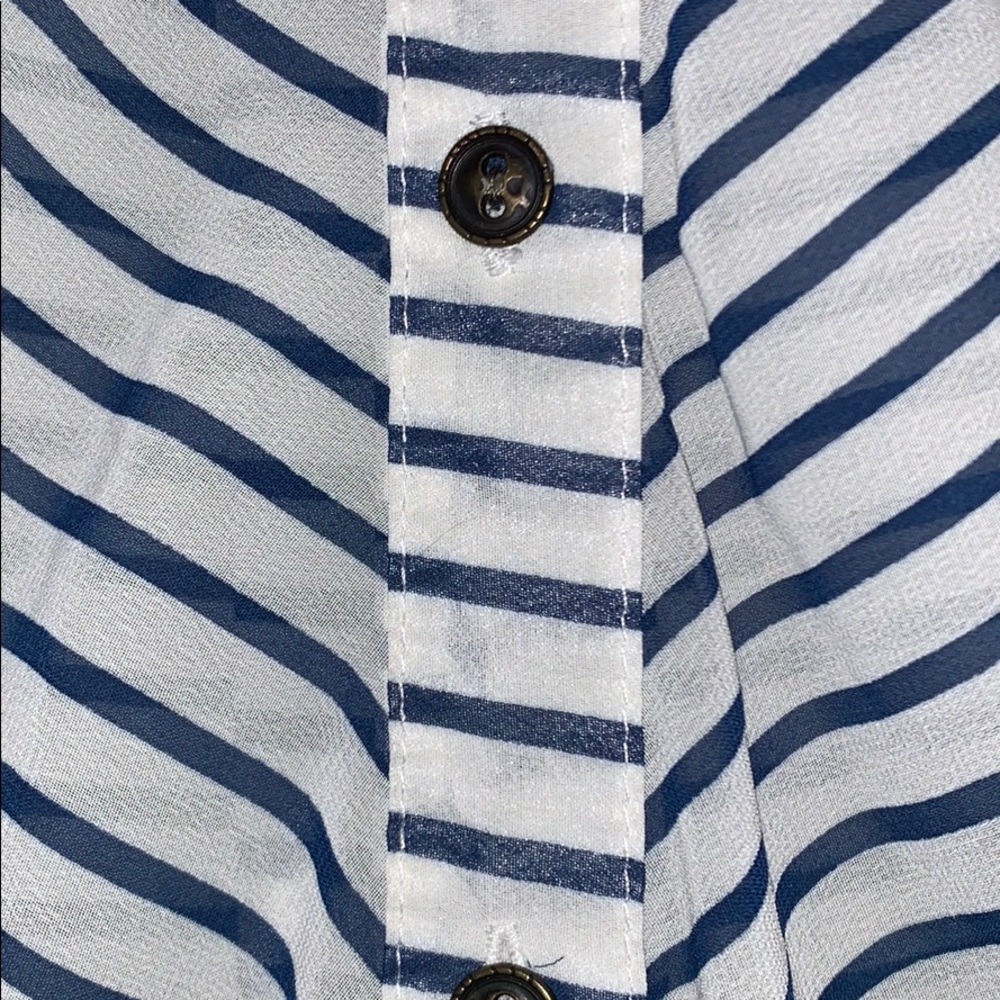 Navy and white sheer button up tank - Picture 2 of 2